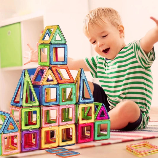 Boy playing building blocks toys - 3 to 6 age - Mag Shapes Colorful Blocks | DIY Magnetic Block House - GadWitch Toys 